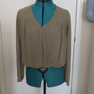 Forever 21 Women's Blouse in olive green